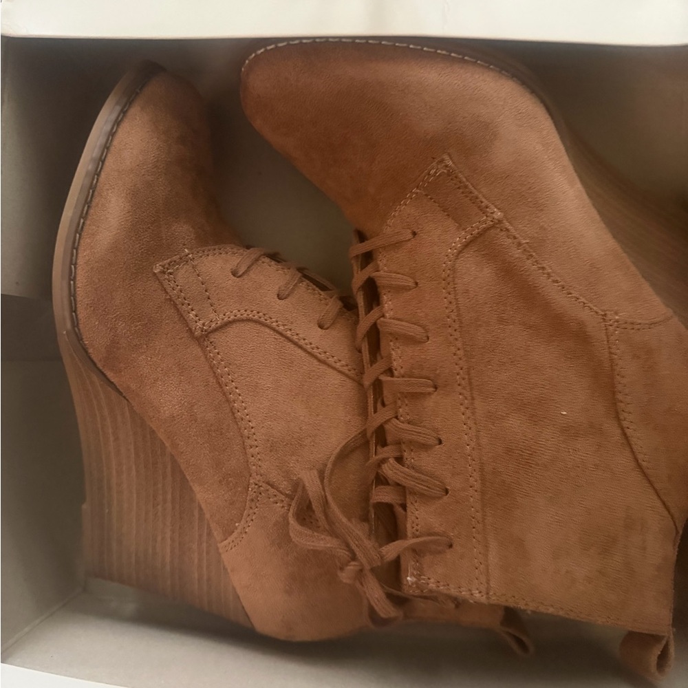 Women's Tan Suede Ankle Boots